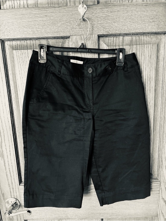 Worthington Pants - Worthington Black Tailored women’s Bermuda Shorts. Size 6.